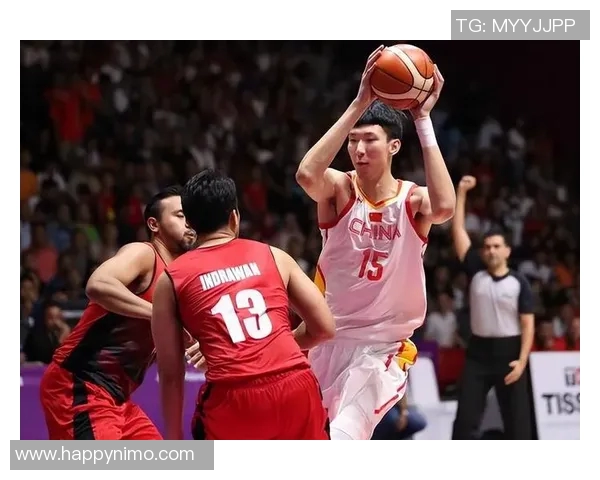 中国男篮在焦作迎战马其顿队全力以赴争取胜利的精彩对决